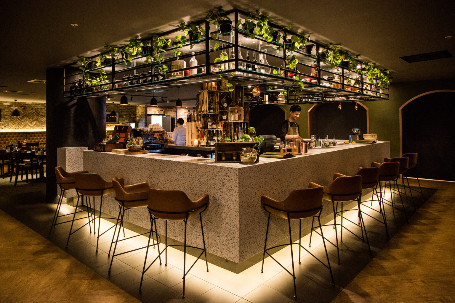 Platform 818 — restaurant at Mercure Chippendale, Sydney